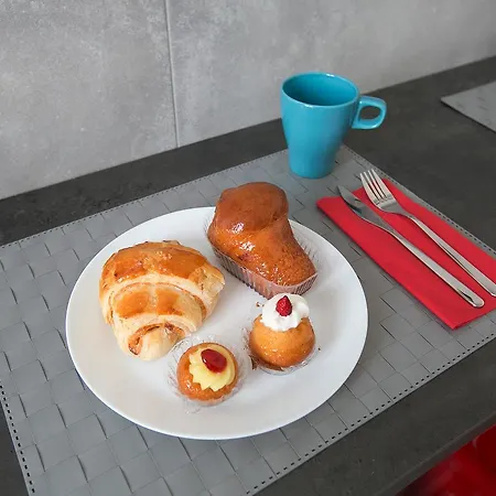 President Frühstückspension Neapel